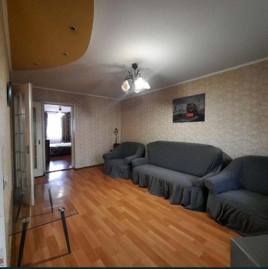 трехкомнатная улица большая морская 57 Apartament