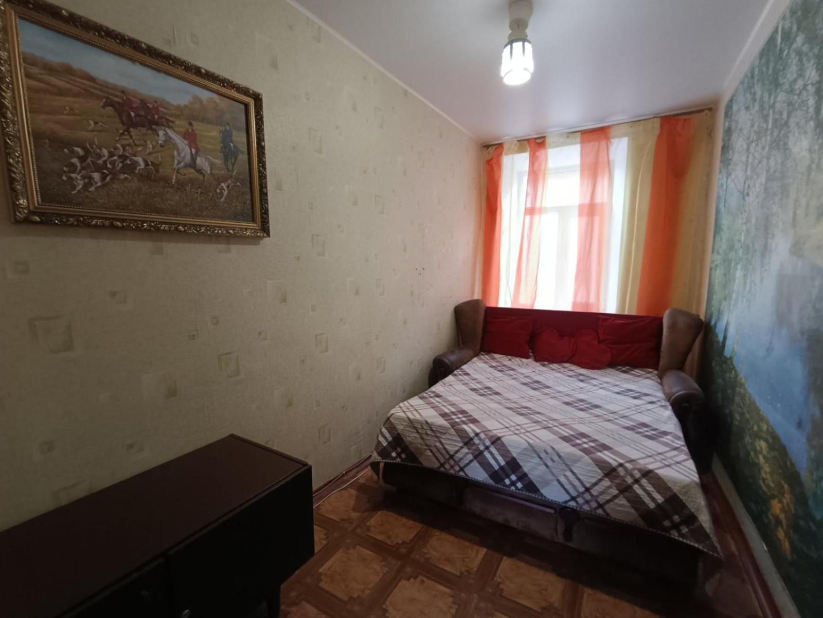трехкомнатная улица большая морская 57 Apartament *
